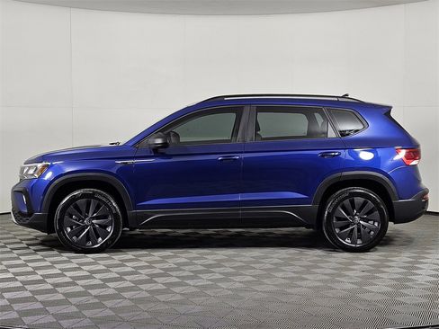 Used 2024 Volkswagen Taos S w/ MDO Package image 3