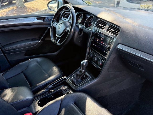 Used 2018 Volkswagen Golf Alltrack AWD/4WD image 28