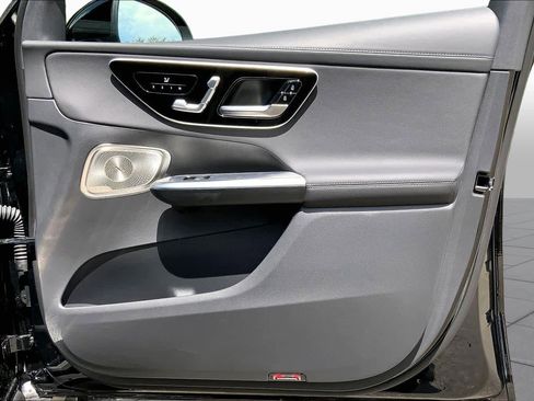 Certified 2024 Mercedes-Benz GLC 300 4MATIC image 23