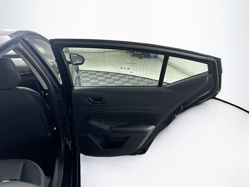 Used 2025 Nissan Altima 2.5 SV image 28