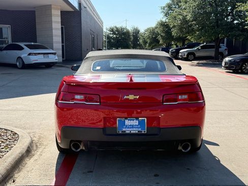 Used 2015 Chevrolet Camaro LT RWD image 4