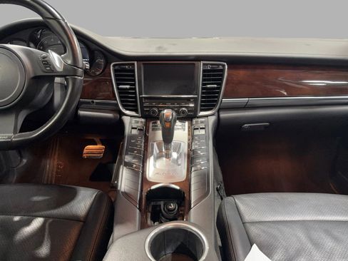 Used 2011 Porsche Panamera 4 image 28