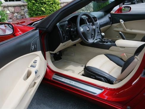 Used 2008 Chevrolet Corvette Coupe w/ Preferred Equipment Group RWD image 15