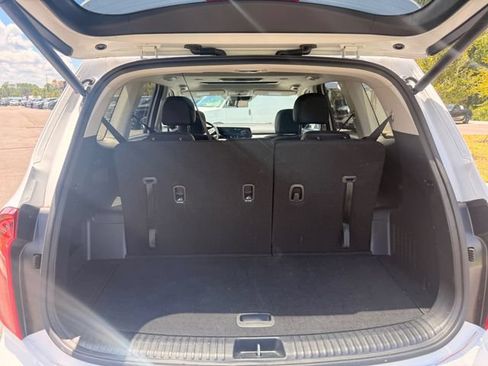 Used 2025 Kia Telluride S FWD image 19