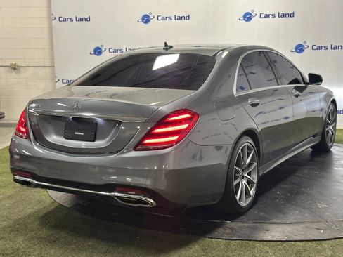 Used 2018 Mercedes-Benz S 560 Sedan image 3