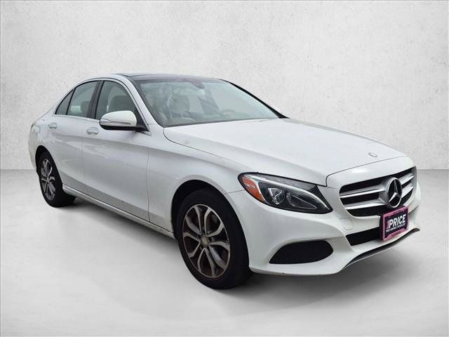 Used 2015 Mercedes-Benz C 300 4MATIC Sedan image 3
