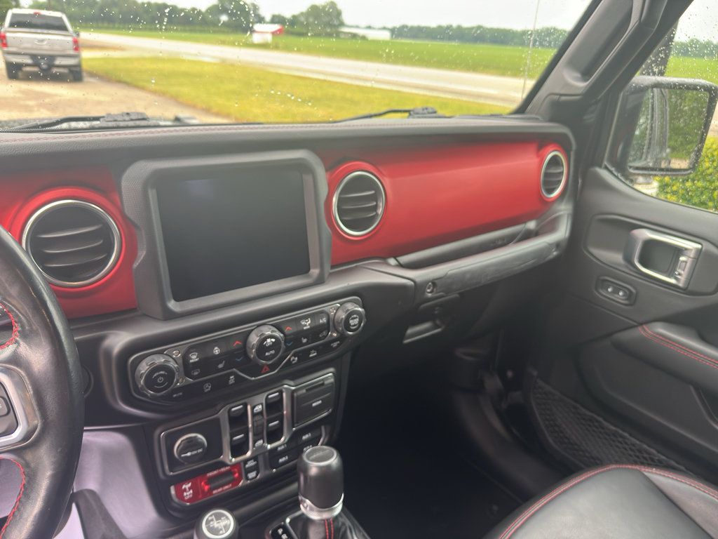 Used 2021 Jeep Gladiator Rubicon w/ Dual Top Group AWD/4WD image 13