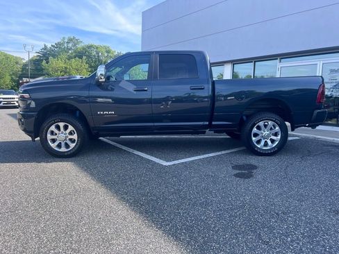 Used 2026 RAM 2500 Laramie AWD/4WD image 2
