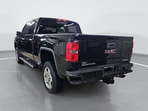 Used 2015 GMC Sierra 2500 Denali image 6