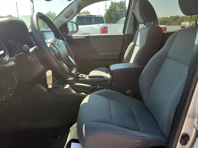 Used 2021 Toyota Tacoma SR AWD/4WD image 15