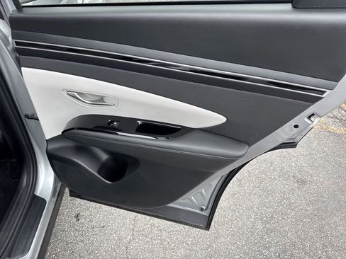 Used 2022 Hyundai Tucson SEL w/ Convenience + Premium Package image 11