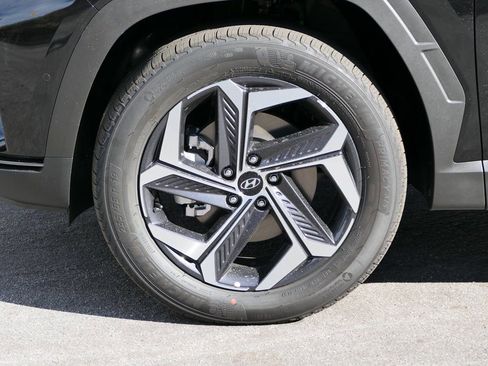 New 2024 Hyundai Tucson Limited image 11