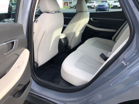 Certified 2025 Hyundai Sonata SE FWD image 25