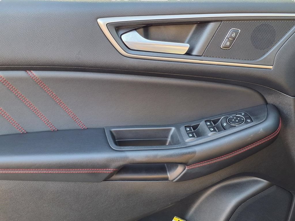 Used 2023 Ford Edge ST-Line AWD/4WD image 20