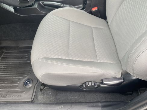 Used 2023 Toyota Tacoma SR image 15