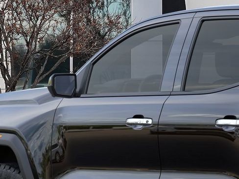 New 2026 GMC Canyon Denali w/ LPO, Denali Black Edition AWD/4WD image 12