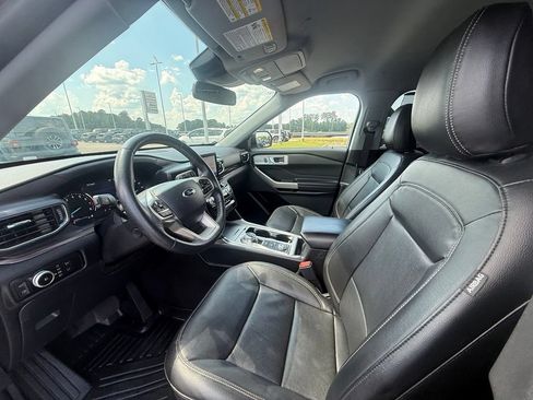 Used 2023 Ford Explorer Limited w/ Hybrid Equipment Group 310A AWD/4WD image 22
