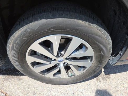 Used 2023 Subaru Outback Premium AWD/4WD image 22