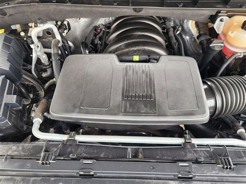 Used 2024 Chevrolet Silverado 1500 LT RWD image 32