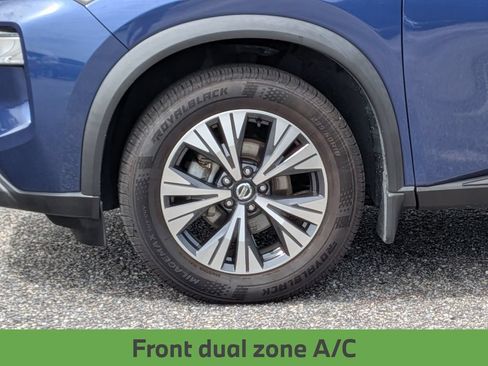 Used 2021 Nissan Rogue SV w/ Premium Package FWD image 13