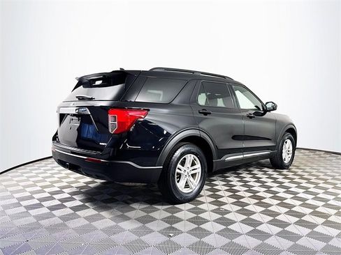 Used 2020 Ford Explorer XLT w/ Comfort Package image 8