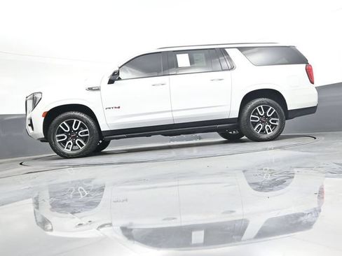 Used 2021 GMC Yukon XL AT4 w/ Rear Media and Nav Package AWD/4WD image 38