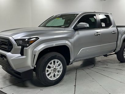 New 2025 Toyota Tacoma SR5