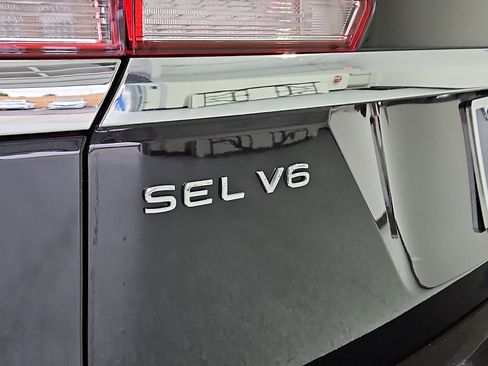 Certified 2022 Volkswagen Atlas SEL Premium AWD/4WD image 12