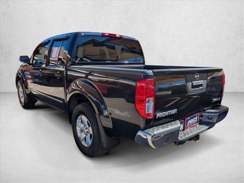 Used 2013 Nissan Frontier SV image 7