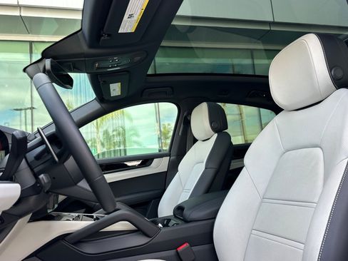 New 2026 Porsche Cayenne Coupe image 5