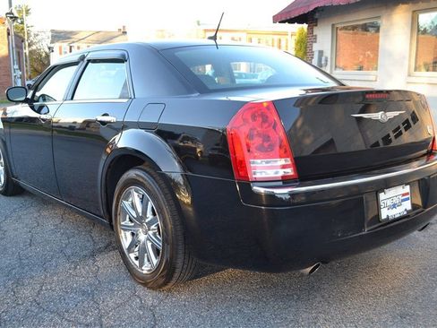 Used 2008 Chrysler 300 C image 3