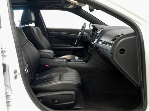 Used 2022 Chrysler 300 S RWD image 46