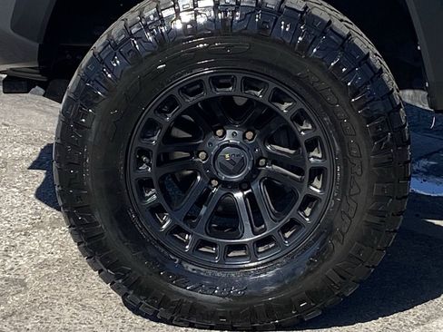 Used 2020 Toyota Tacoma TRD Off-Road w/ TRD Premium Off Road Package AWD/4WD image 8