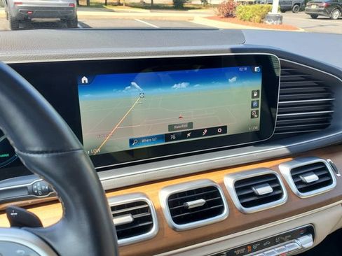 Used 2022 Mercedes-Benz GLS 450 4MATIC image 28