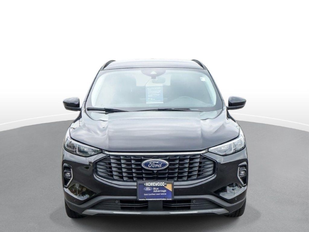 Used 2023 Ford Escape Platinum AWD/4WD image 2