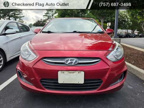 Used 2017 Hyundai Accent SE FWD image 2