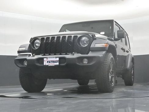 Used 2024 Jeep Wrangler Unlimited Sport AWD/4WD image 51