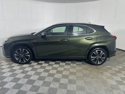 Used 2025 Lexus UX 300h AWD w/ Accessory Package (Z1) image 4