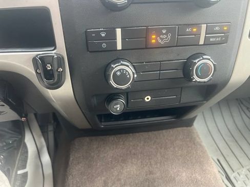 Used 2010 Ford F150 XLT AWD/4WD image 11
