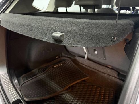 Used 2022 Volkswagen Taos SE image 34