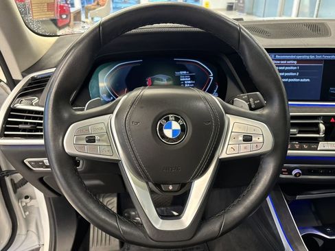 Used 2022 BMW X7 xDrive40i w/ Luxury Seating Package image 18