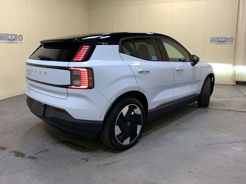 Used 2025 Volvo EX30 Ultra w/ Climate Package AWD/4WD image 3