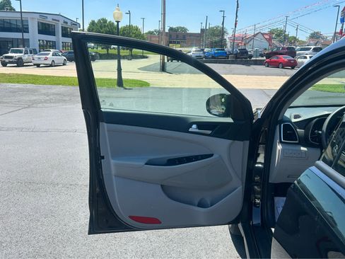 Used 2020 Hyundai Tucson SEL w/ Cargo Package FWD image 16