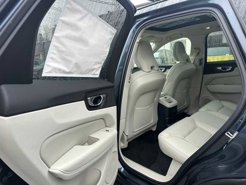 New 2026 Volvo XC60 T8 Ultra w/ Protection Package Premier image 16