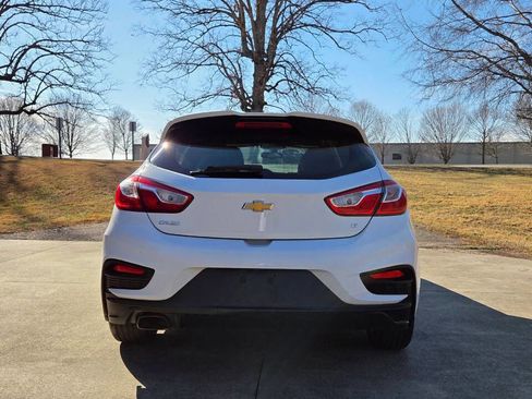 Used 2017 Chevrolet Cruze LT w/ Convenience Package image 6