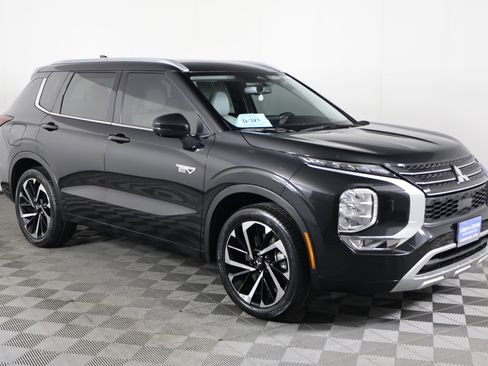 Used 2024 Mitsubishi Outlander SEL image 4