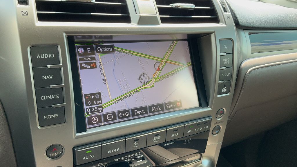 Used 2017 Lexus GX 460 AWD/4WD image 8