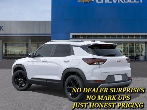 New 2026 Chevrolet TrailBlazer LT w/ Convenience Package FWD image 3