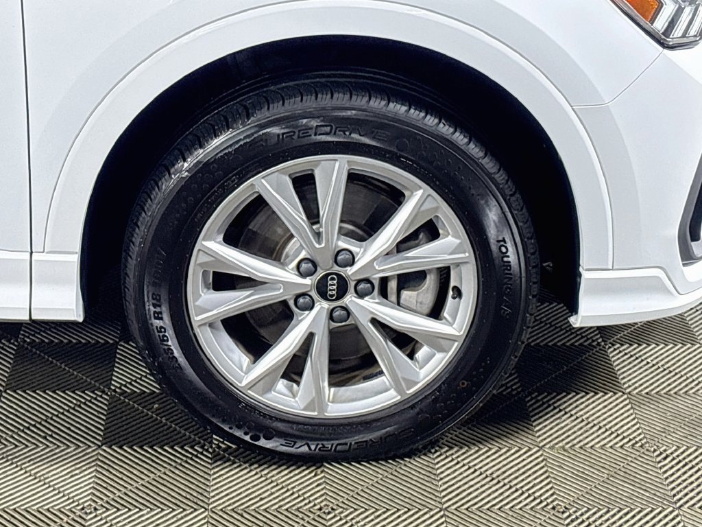 Used 2024 Audi Q3 2.0T Premium AWD/4WD image 23