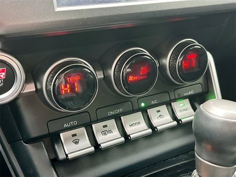 Used 2025 Toyota GR86 Premium image 15